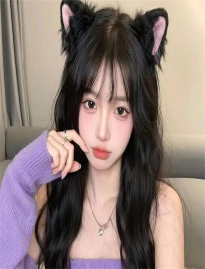 灾难片观影指南：《萨拉西尔弗曼：一尘不染》的文化内涵与社会意义 ——深入探索灾难片的艺术世界