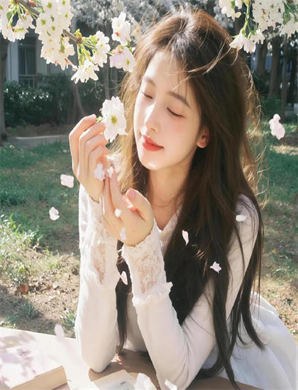 深入探讨：《妇女节》的历史地位与时代意义——带你了解不为人知的细节